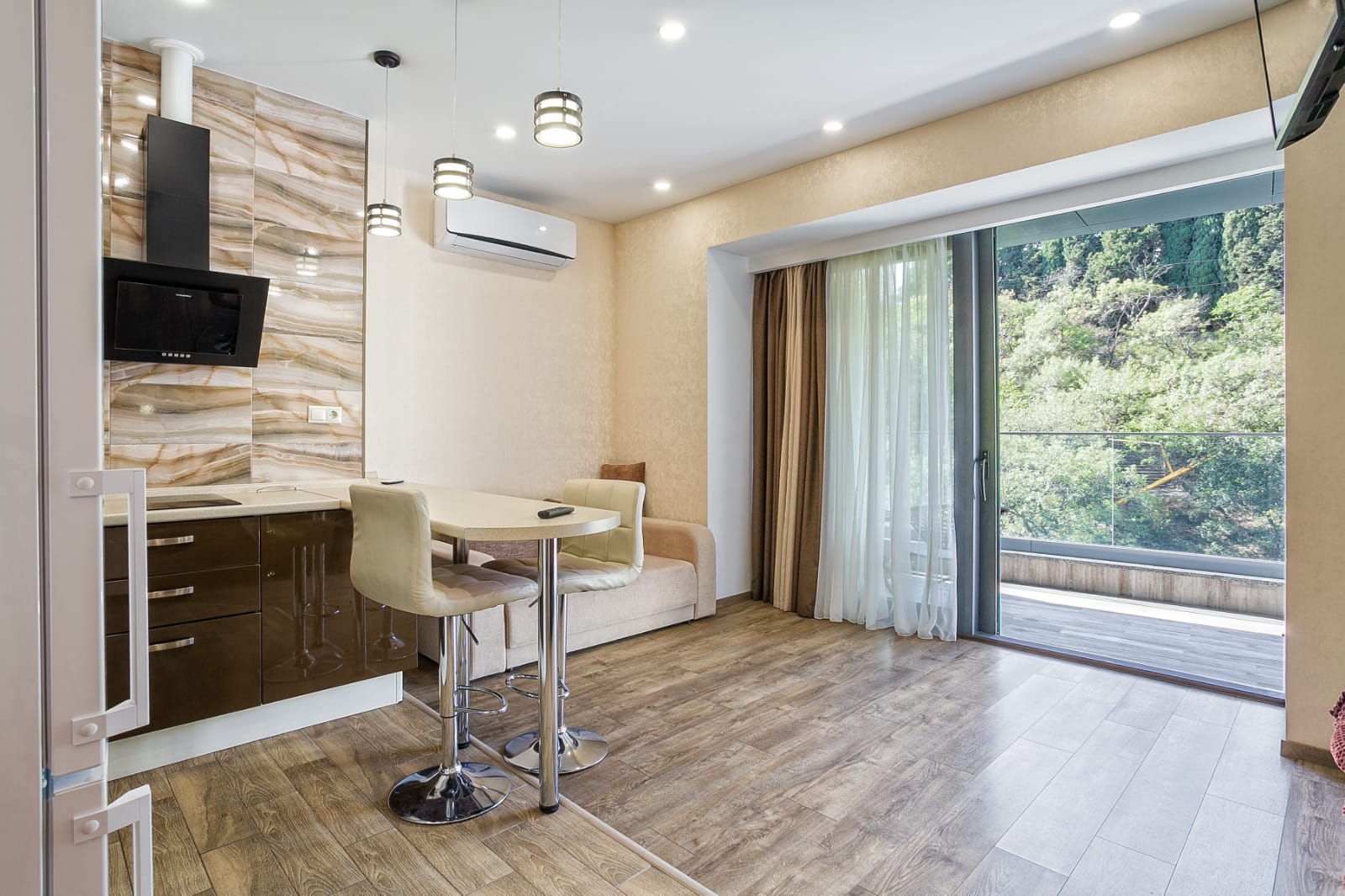 Ялта, Приморский Park House, студия, 45 м², с террасой/балконом